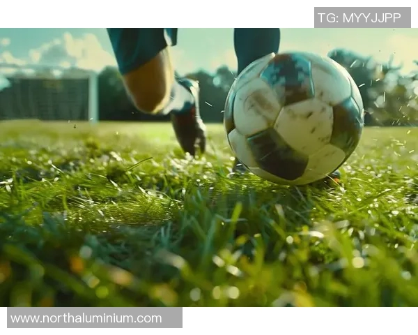 《足球巨星也能疯狂搞笑踢场面谁才是球场上的笑点王》