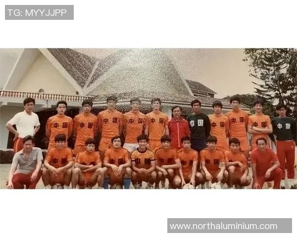 墨西哥足球传奇人物回顾：从球场到历史的深刻影响与贡献