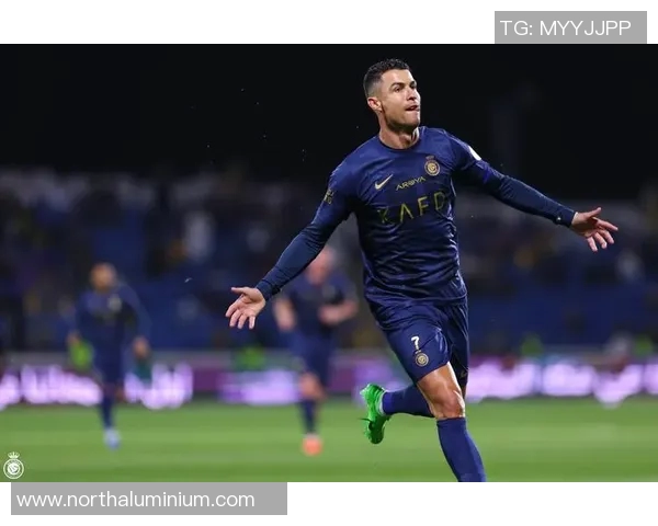 纵览绿茵传奇时刻历史球星经典进球与辉煌瞬间 纵览绿茵传奇时刻历史球星经典进球与辉煌瞬间